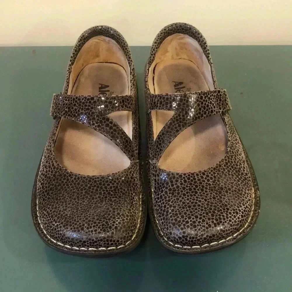 Alegria leather Dayna Chico Dottie Mary Janes.